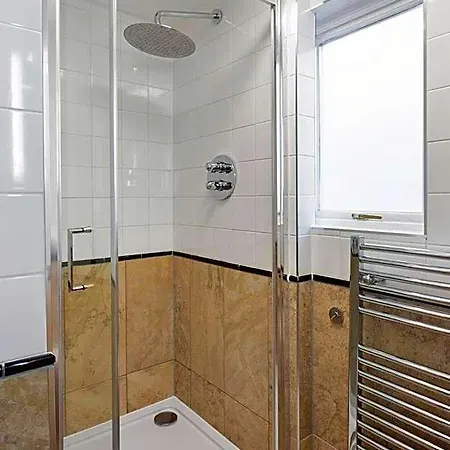 Gardiner فندق مبيت وإفطار 3*
