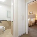 Gardiner 3*